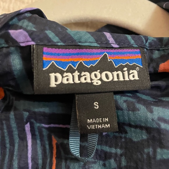 Patagonia Women’s Jacket - Picture 3 of 4